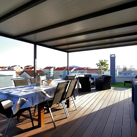 Апартаменты Esso Private Roof Terrace Задар